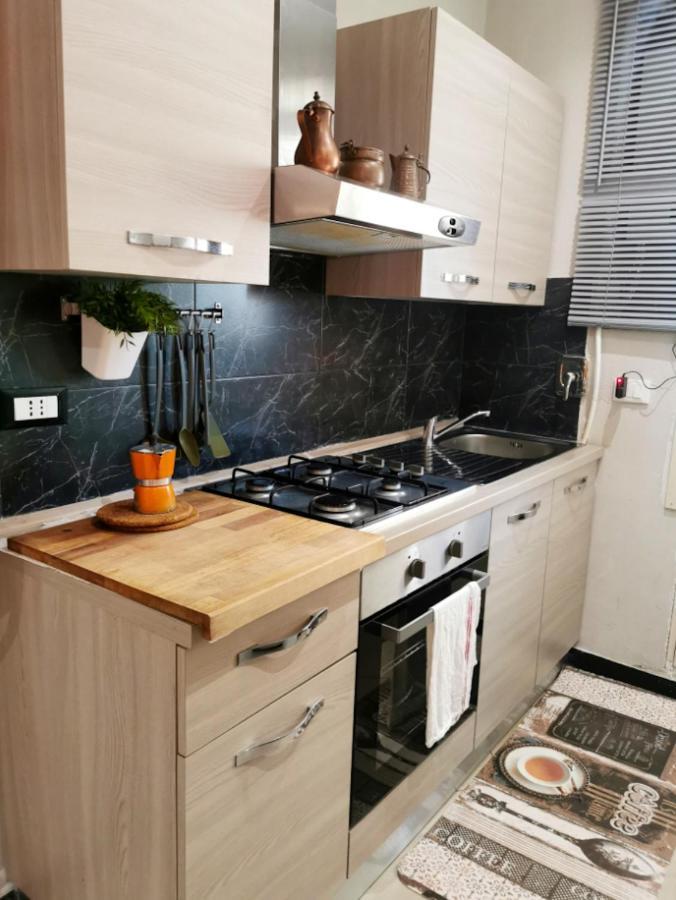 Spacious With Sea View In The Heart Of 85 M² Genova